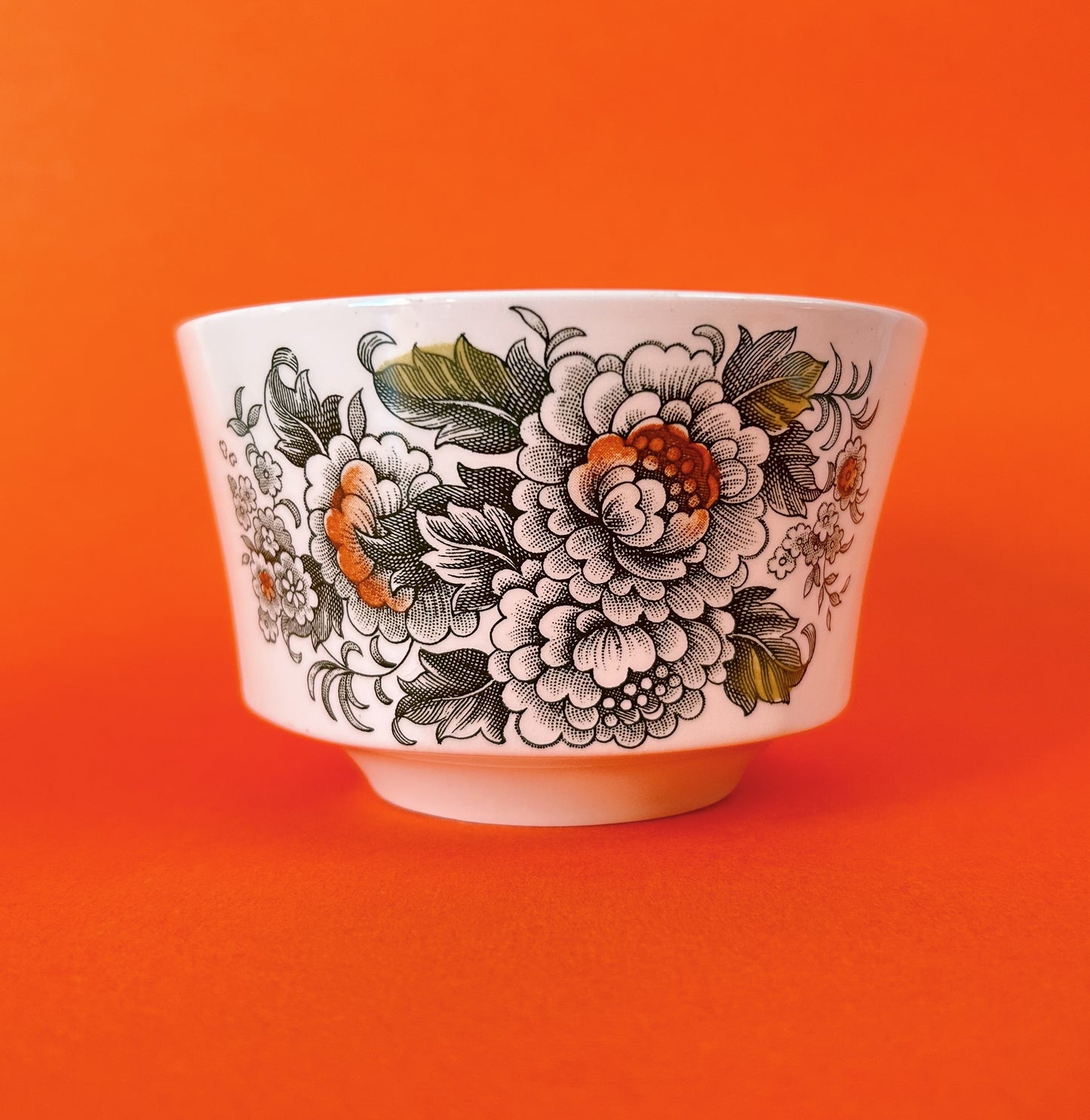 1960s Staffordshire Ridgway Canterbury bowl